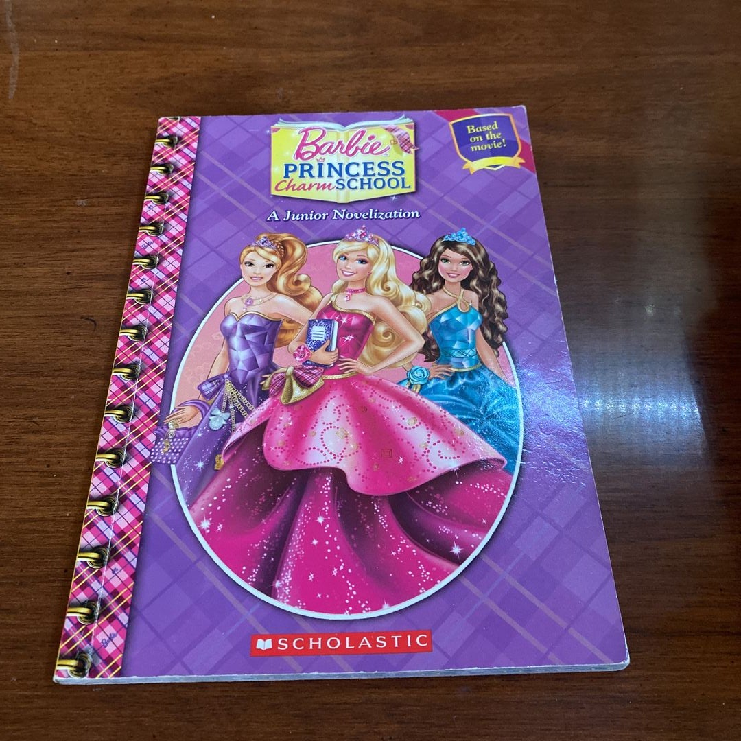 Paperback　Reyes,　Princess　Gabrielle　Pangobooks　School　Charm　Barbie:　by