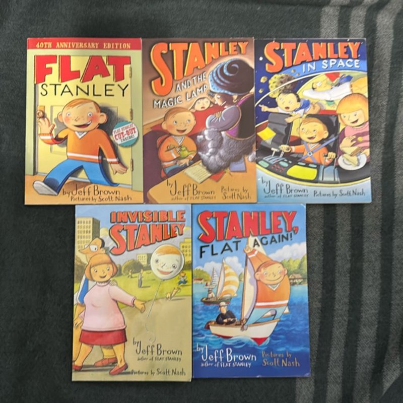 Flat Stanley: His Original Adventure! by Jeff Brown; Macky Pamintuan ...