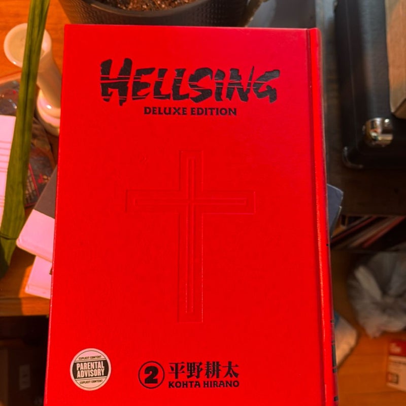 Hellsing Deluxe Volume 2