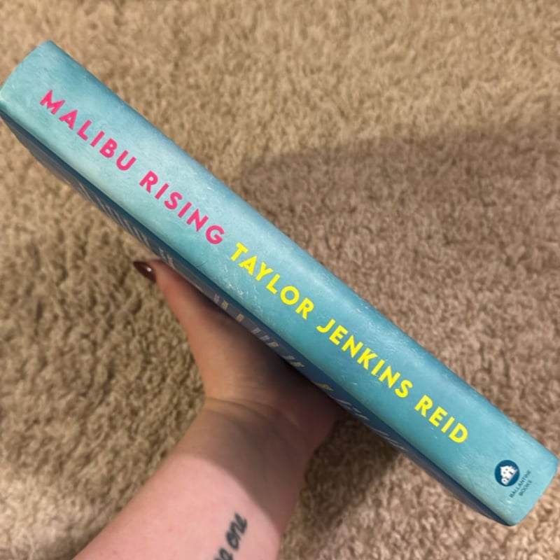 Malibu Rising by Taylor Jenkins Reid, Hardcover | Pangobooks