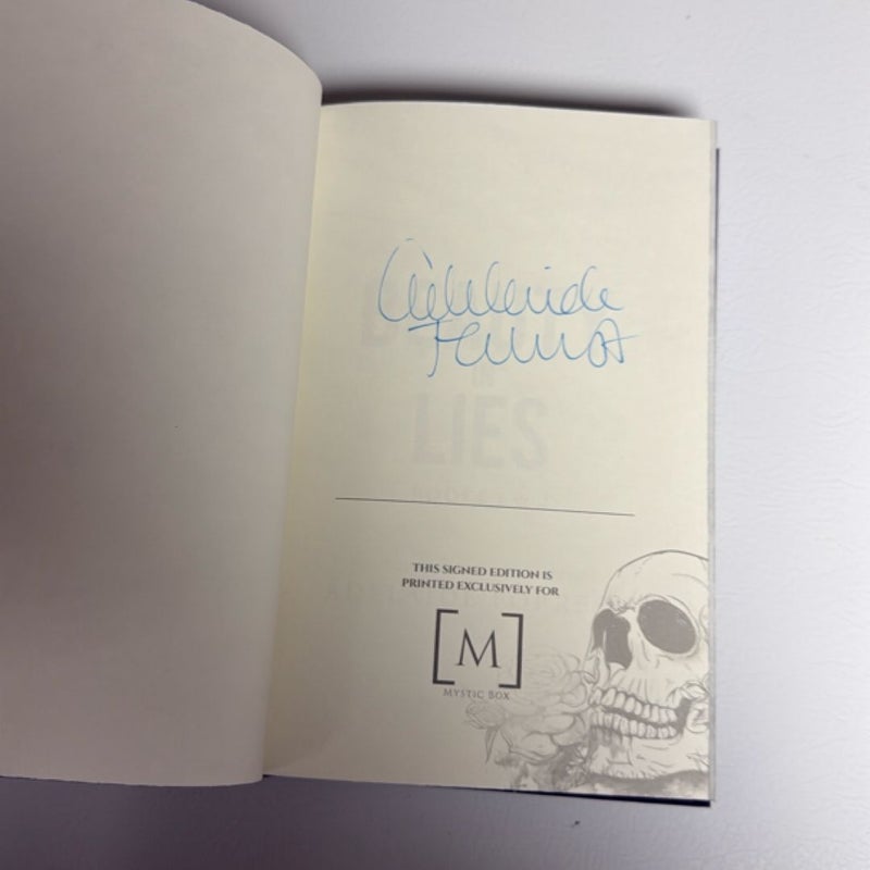 Beauty in Lies (MYSTIC BOX EDITIONS)