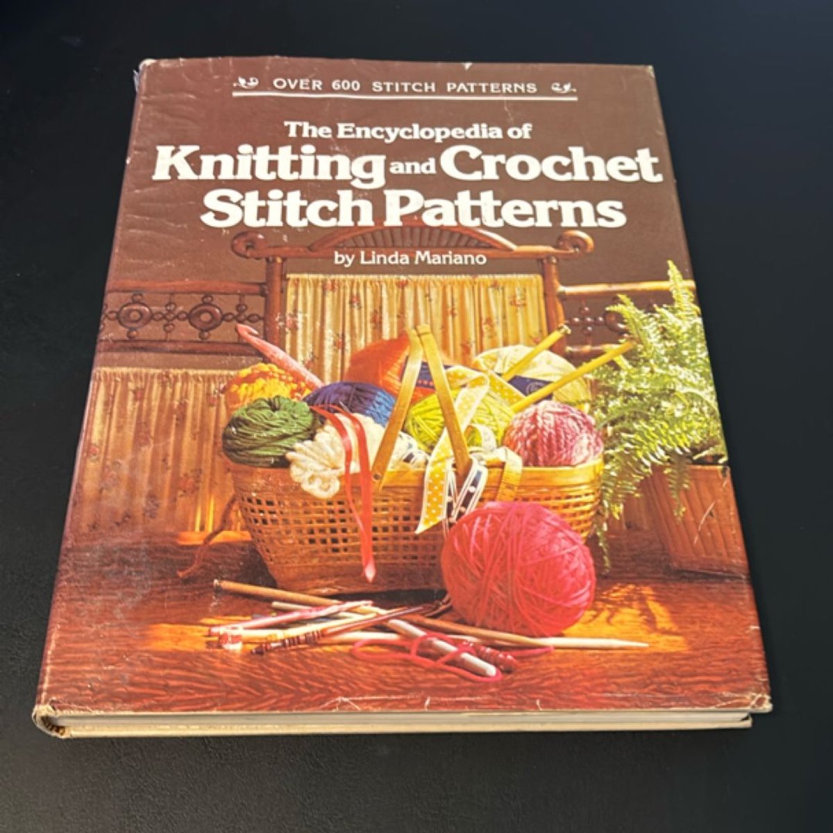 The Encyclopedia of Knitting and Crochet Stitch Patterns by Linda