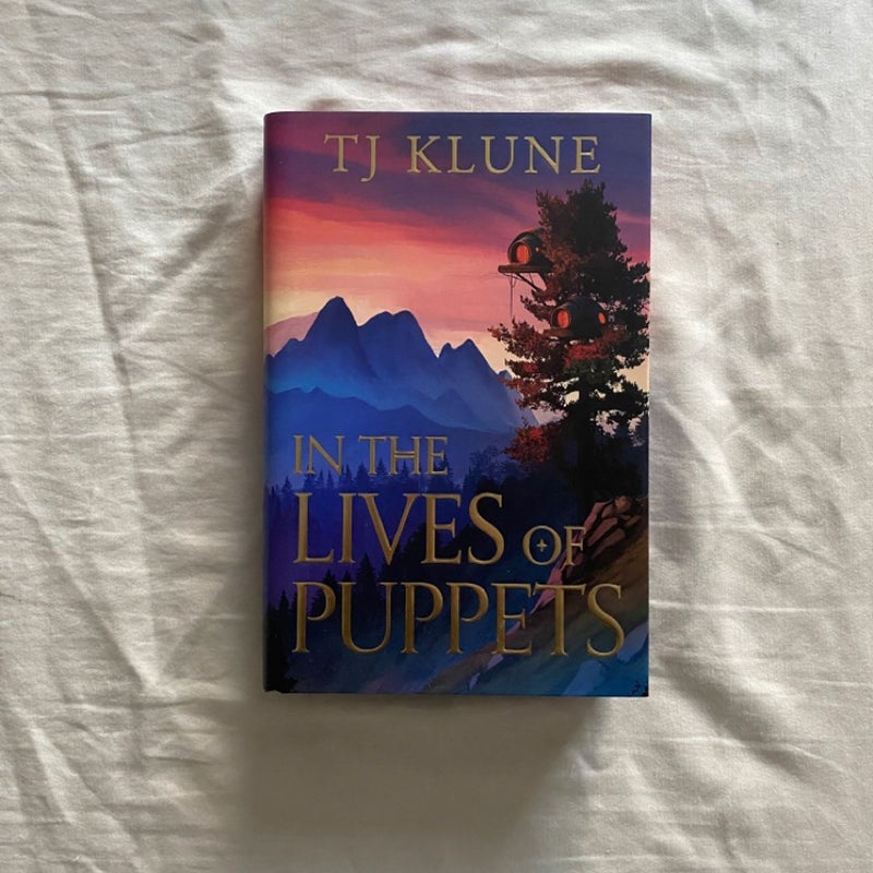 In the Lives of Puppets ( FairyLoot exclusive edition )