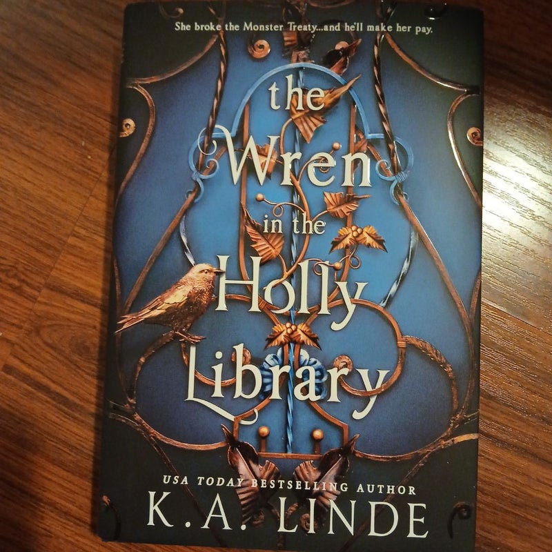 The Wren in the Holly Library (Deluxe Limited Edition)