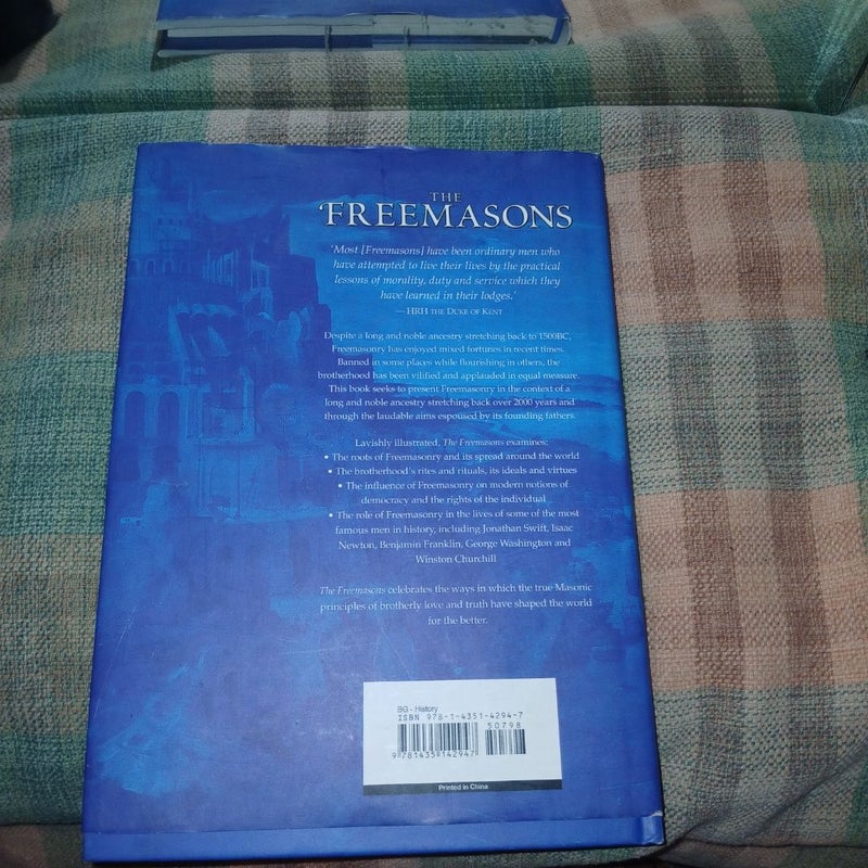 The Freemasons: The Illustrated Book of an Ancient Brotherhood