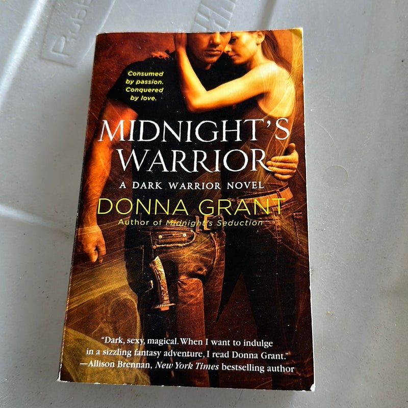 Midnight&rsquo;s Warrior by Donna Grant