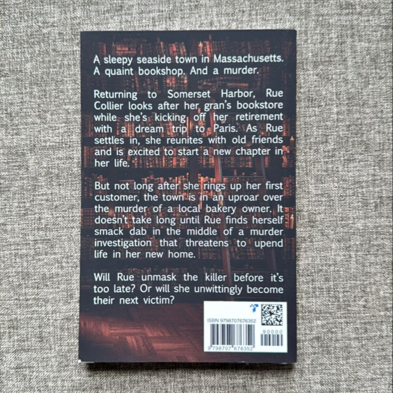 A Page of Murder (a Seabreeze Bookshop Cozy Mystery Book 1)