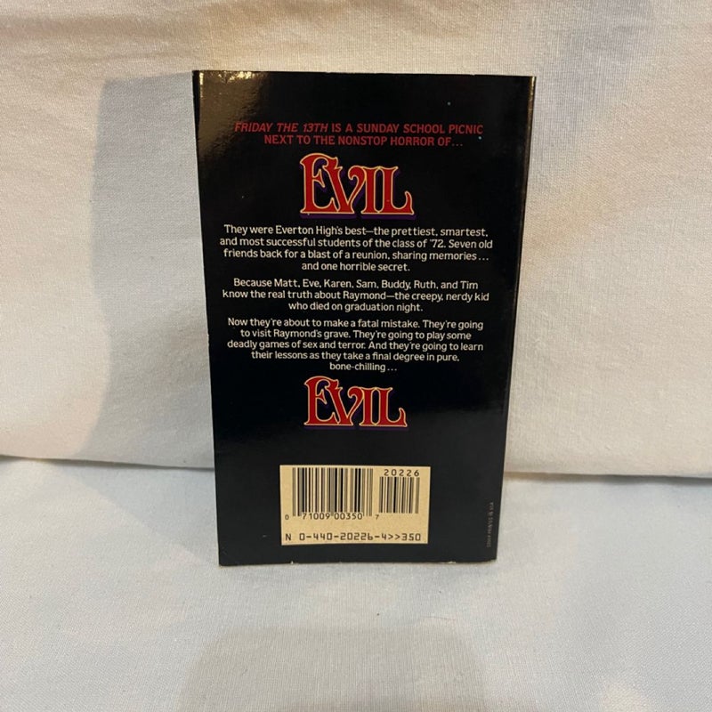 Evil : A Novel of Chilling Horror