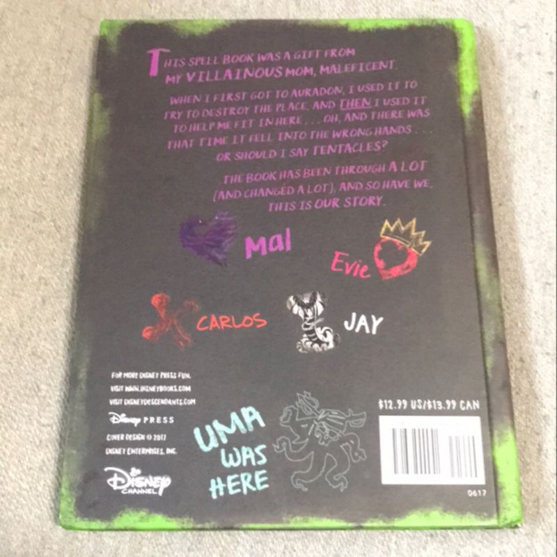 Descendants 2: Mal's Spell Book 2