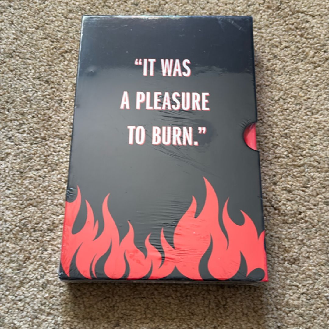 Fahrenheit 451 (Deluxe Slipcase Edition)