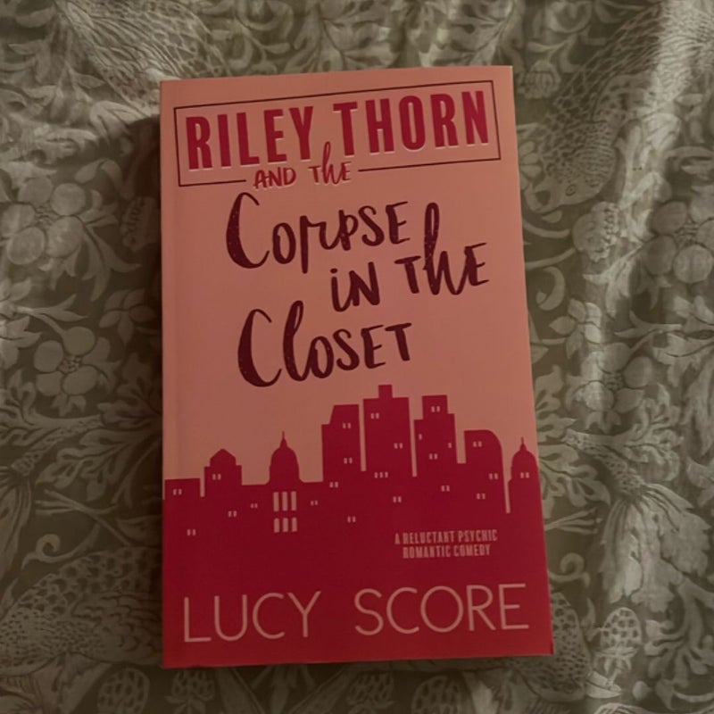Riley Thorn and the Corpse in the Closet