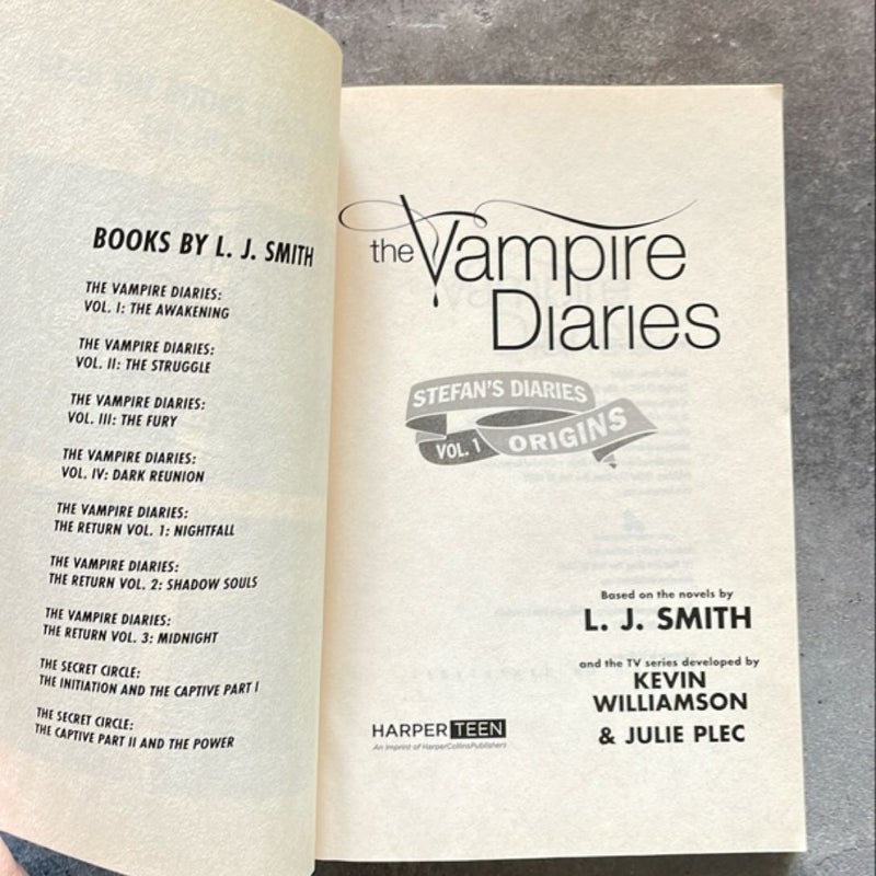 The Vampire Diaries: Stefan's Diaries #1: Origins