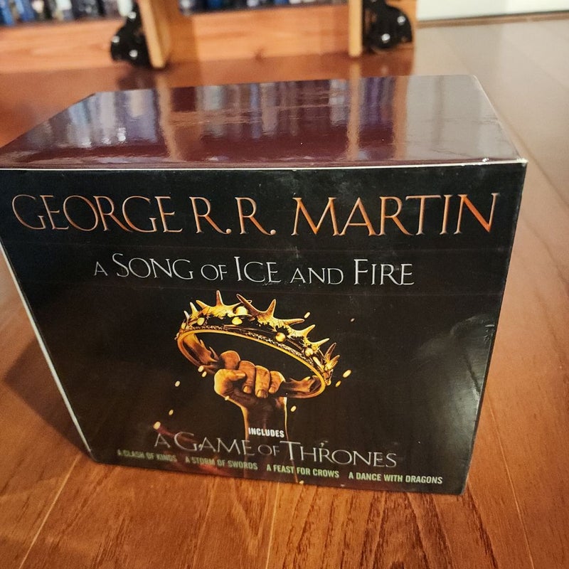 George R. R. Martin's a Game of Thrones 5-Book Boxed Set (Song of Ice and Fire Series)