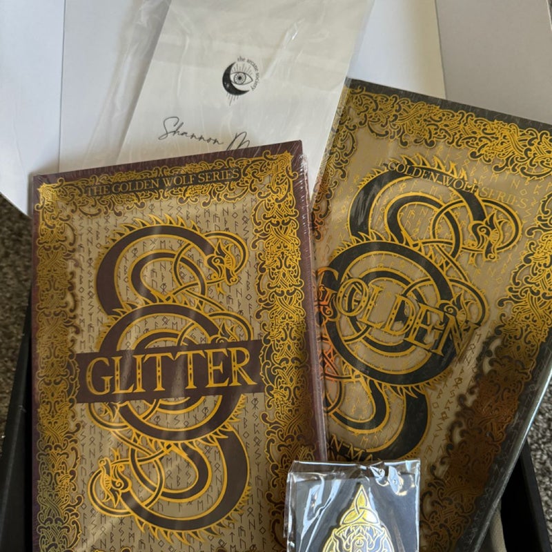 GLITTER & GOLDEN
