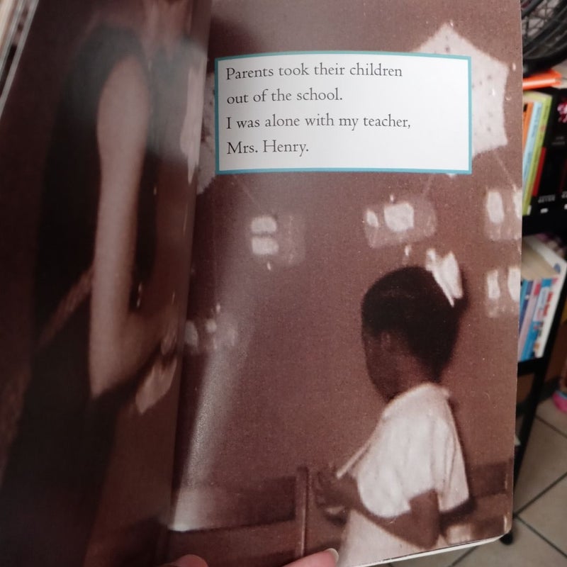 Ruby Bridges Goes to School