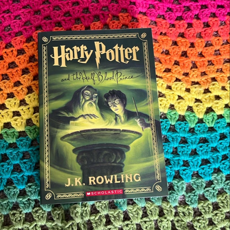 Harry Potter and the Half-Blood Prince (Harry Potter, Book 6)