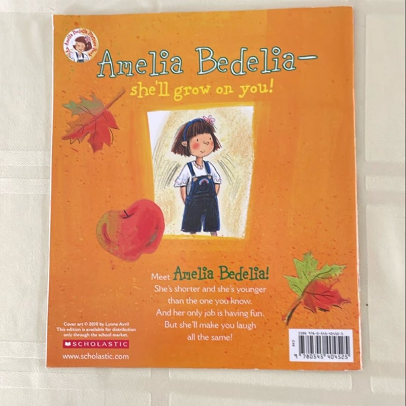 Amelia Bedelia’s First Apple Pie