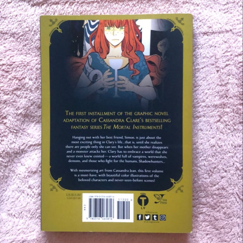 The Mortal Instruments: the Graphic Novel, Vol. 1