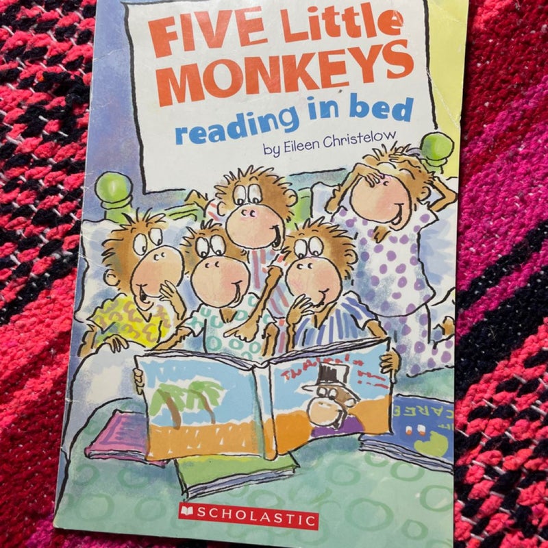 Five Little Monkeys Reading in Bed