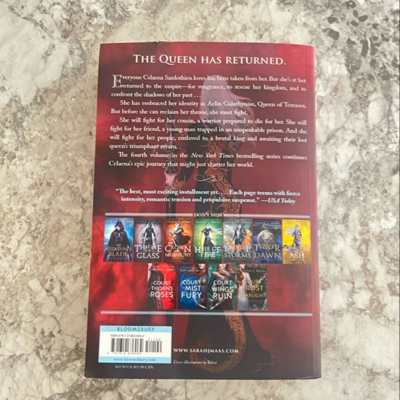 Queen of Shadows - OOP cover