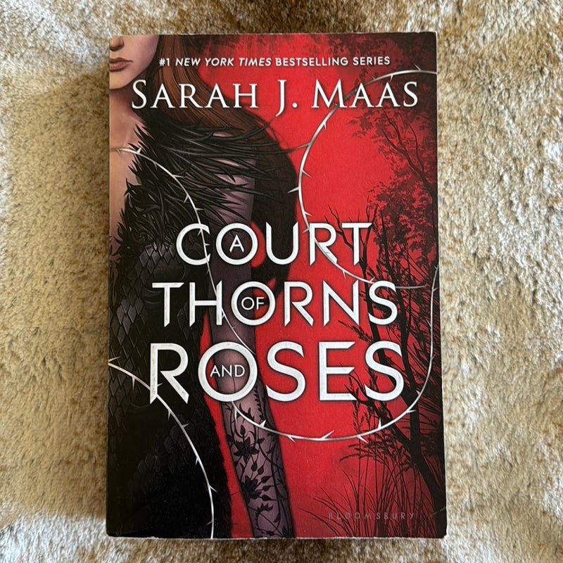 A Court of Thorns and Roses *OUT OF PRINT*