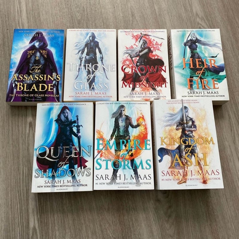 Throne of Glass UK paperback