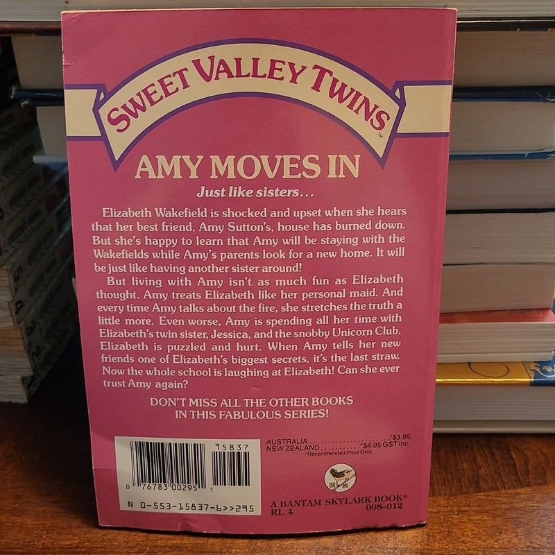 Sweet Valley Twins #44: Amy Moves In