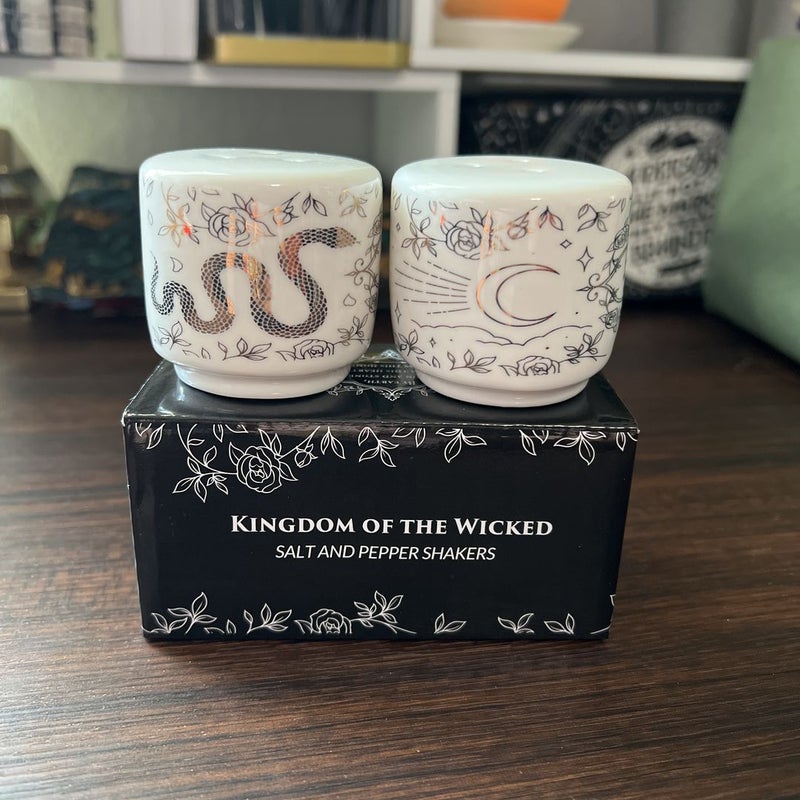 Fairyloot Kingdom of the Wicked Salt and Pepper Shakers