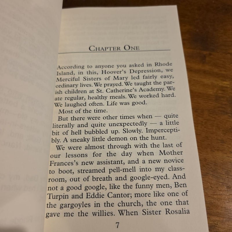 LARGE PRINT A Killing in Retrospect, A Sister Mary Agnes Mystery 2 of 2 (ex-library)