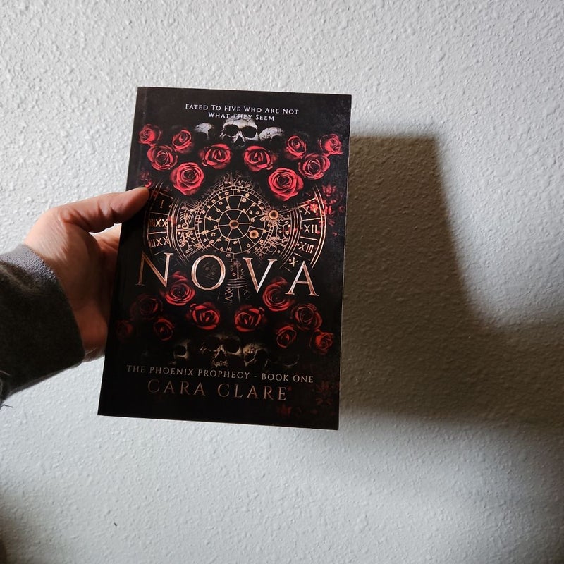 The Phoenix Prophecy: Nova