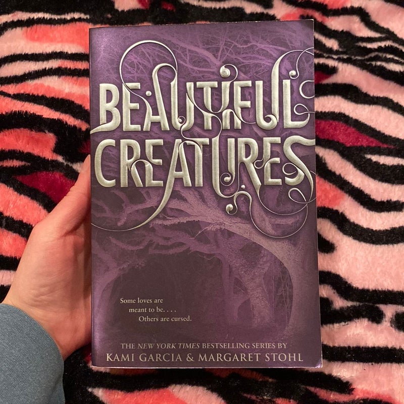 Beautiful Creatures (First Paperback Edition)