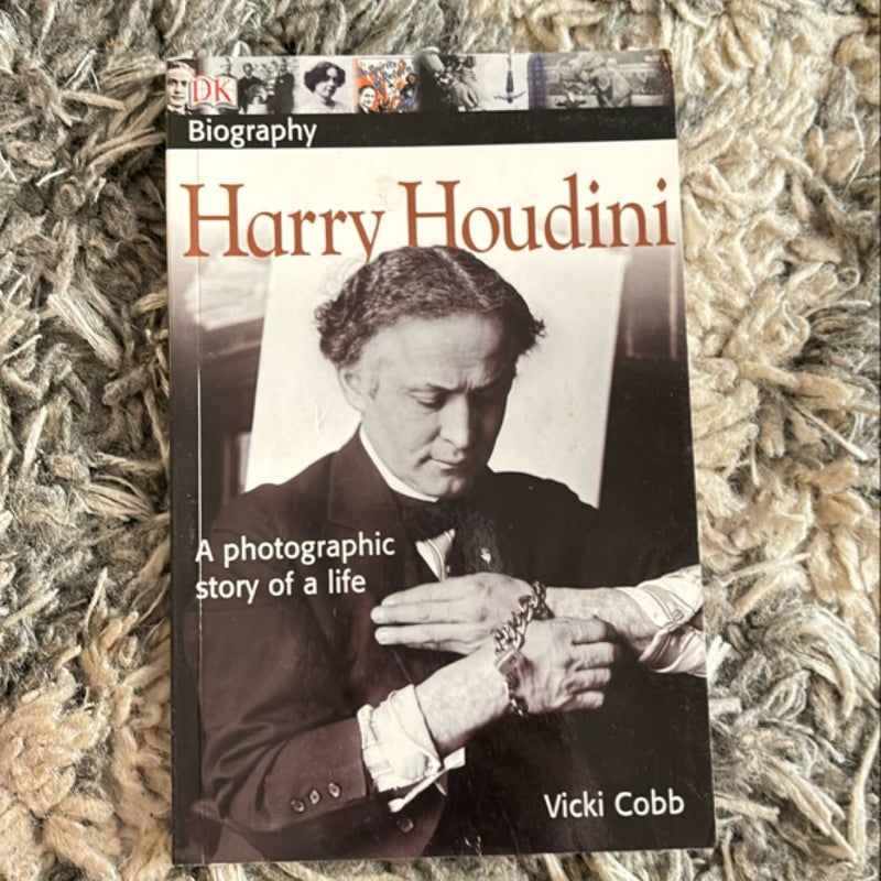 DK Biography: Harry Houdini