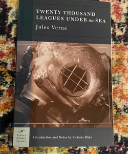 Twenty Thousand Leagues Under the Sea (Barnes & Noble Classics) - VERY GOOD