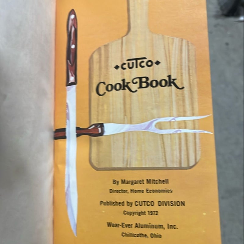 Cutco Cookbook Worlds finest cutlery Copyright 1972