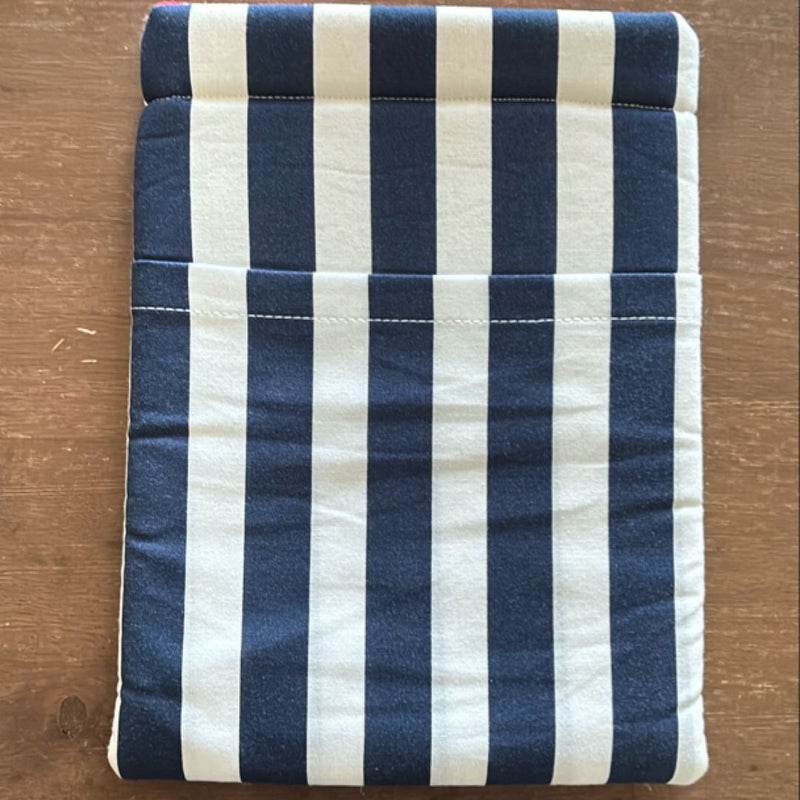 HappyGoLovelySleeves striped book sleeve 