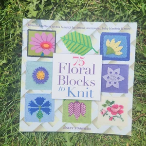 75 Floral Blocks to Knit