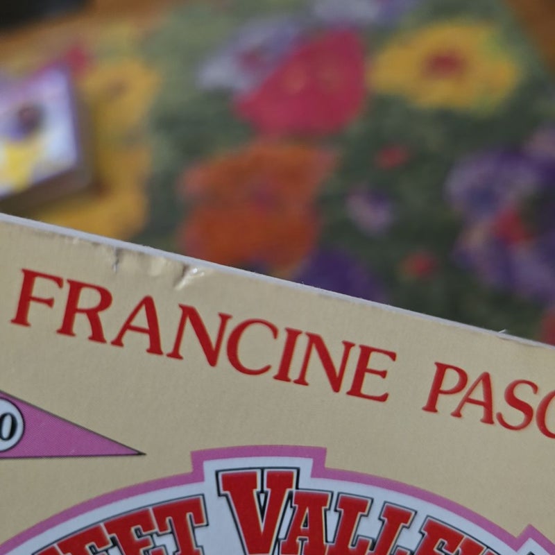 Sweet Valley High #40: On the Edge