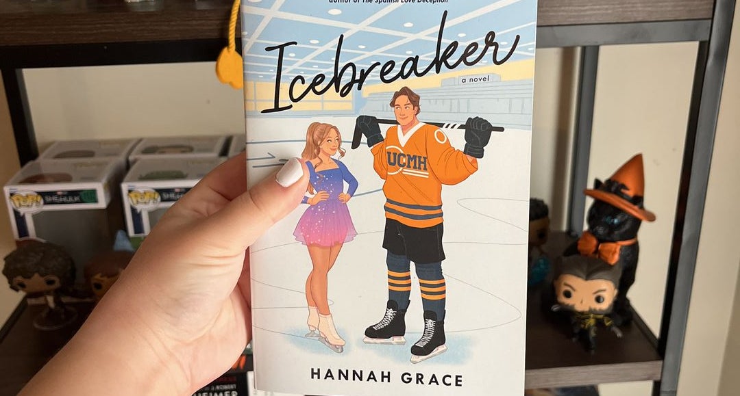 Icebreaker: A Novel (The Maple Hills Series): 9781668026038:  Grace, Hannah: Books