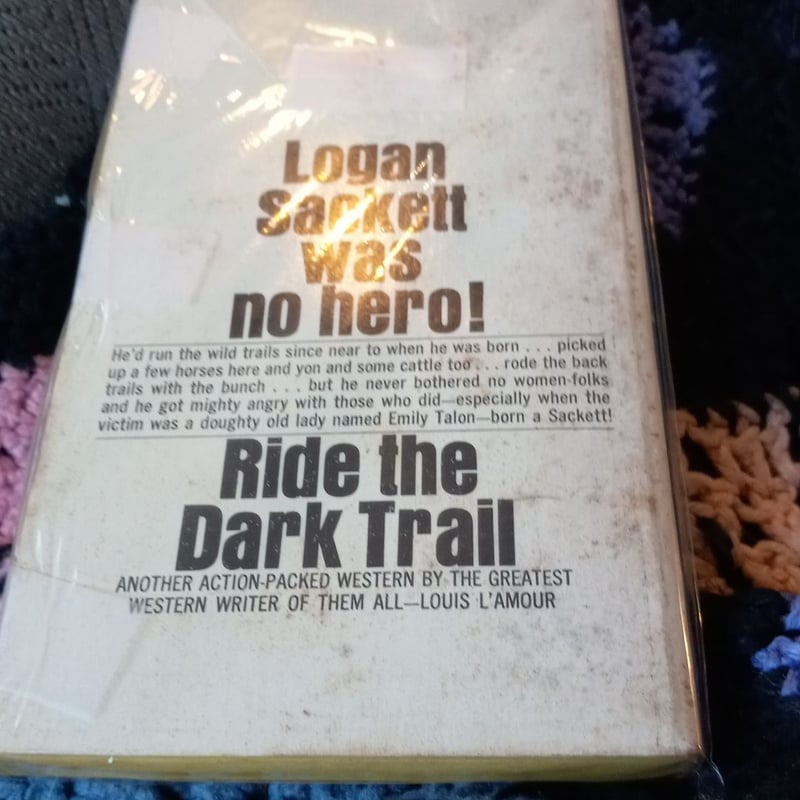 Ride the dark Trail by Louis L'Amour , Paperback Pangobooks