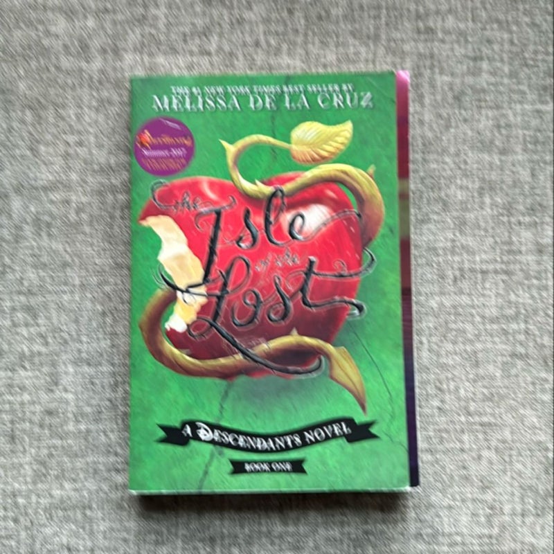The Isle of the Lost (a Descendants Novel, Book 1)