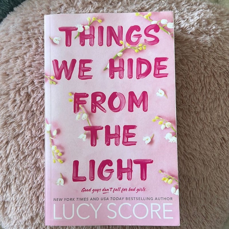  Things We Hide from the Light (Knockemout Series, 2):  9781728276113: Score, Lucy: Books