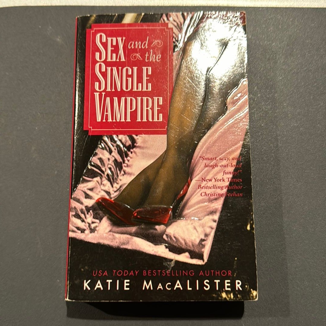 Sex and the Single Vampire by Katie MacAlister, Paperback | Pangobooks