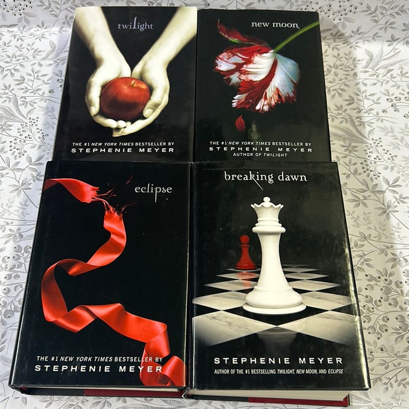 The Twilight Saga 6 Hardcover Bundle