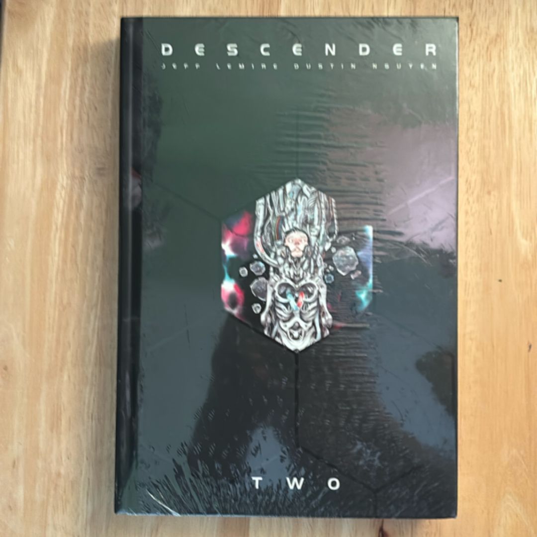 Descender: the Deluxe Edition Volume 2