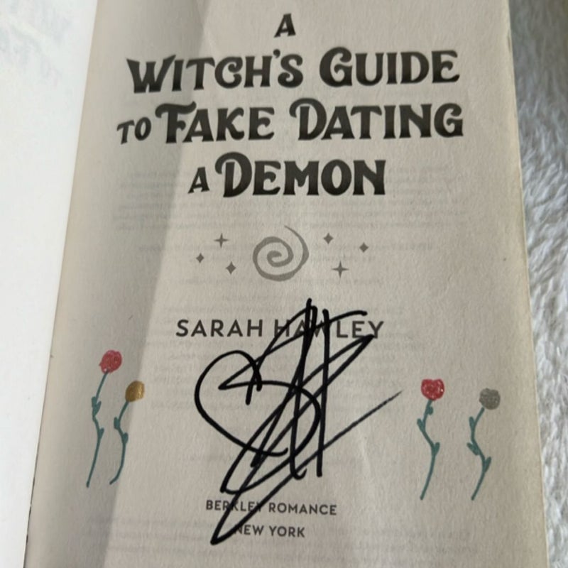 A Witch's Guide to Fake Dating a Demon
