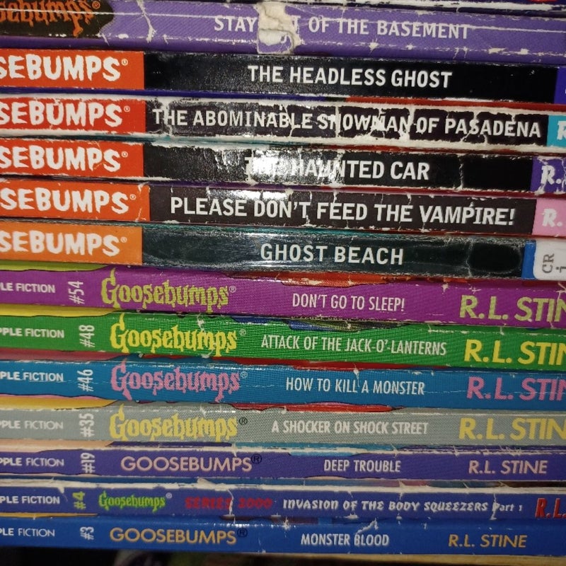 30 Goosebumps books