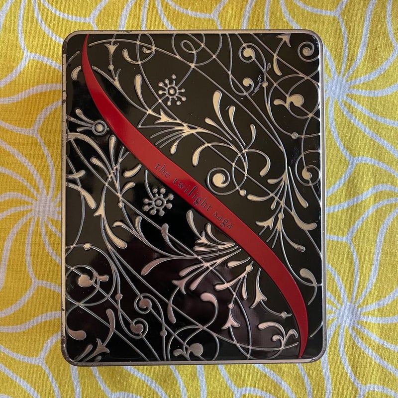 The Twilight Saga Collectible Journals in Keepsake tin