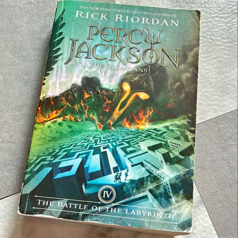 Percy Jackson and the Olympians, Book Four the Battle of the Labyrinth (Percy Jackson and the Olympians, Book Four)