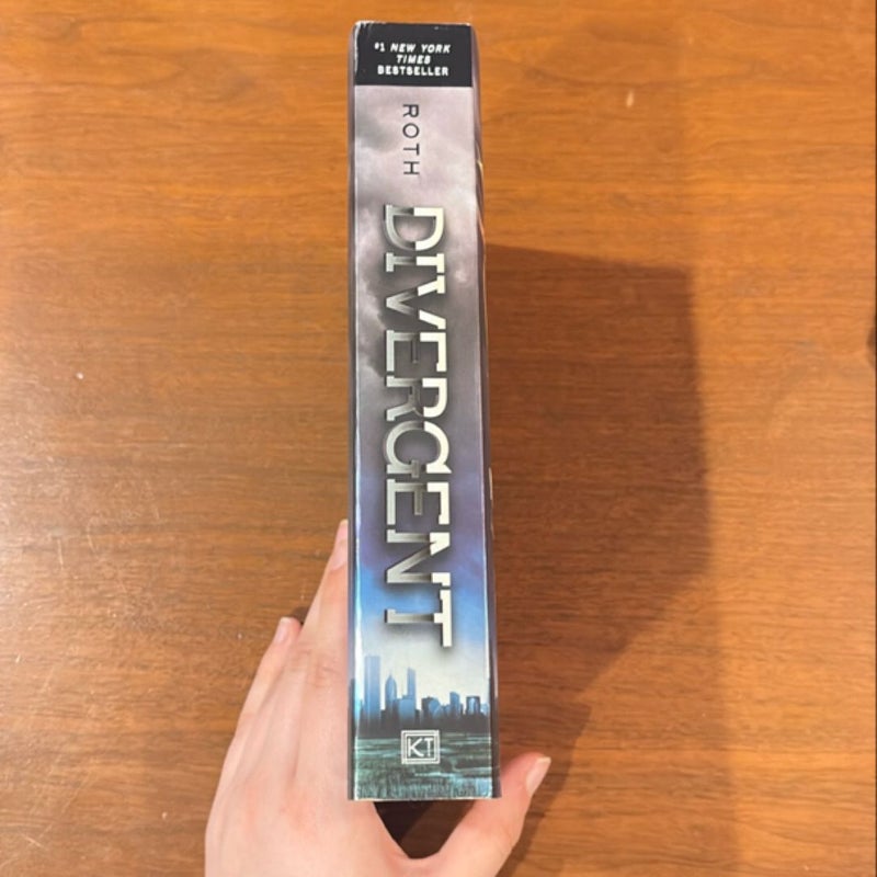 Divergent