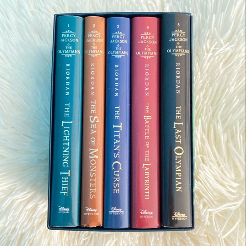 Percy Jackson and the Olympians 5 Book Paperback Boxed Set (new Covers W/poster)